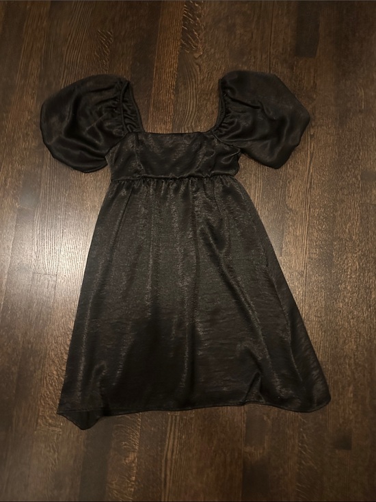 Altar'd State Dresses & Skirts - Altar'd State Black Puff-Sleeve Girls' Dress